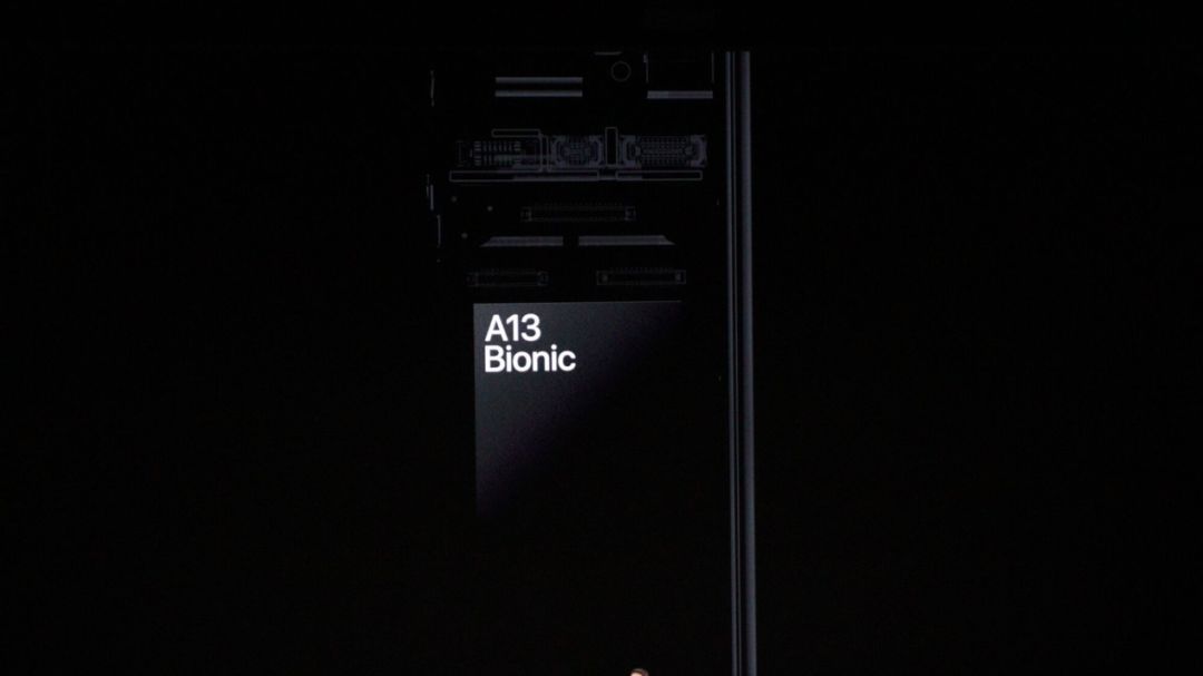 iPhone “浴霸” 公布，頂配1萬(wàn)油炸出產(chǎn)線2！最強(qiáng)機(jī)械學(xué)習(xí)芯片，謀略性能吊打友商